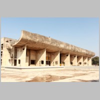 Le Corbusier, Parlamentsgebäude in  Chandigarh (Palace of Assembly (1955), Foto Tanweer Morshed, Wikipedia,2a.jpg